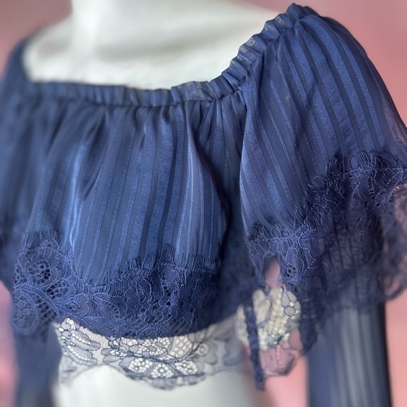 🅽🅴🆆 Tularosa Annie Crop Top in Iris Blue, women's size XS - Picture 13 of 17